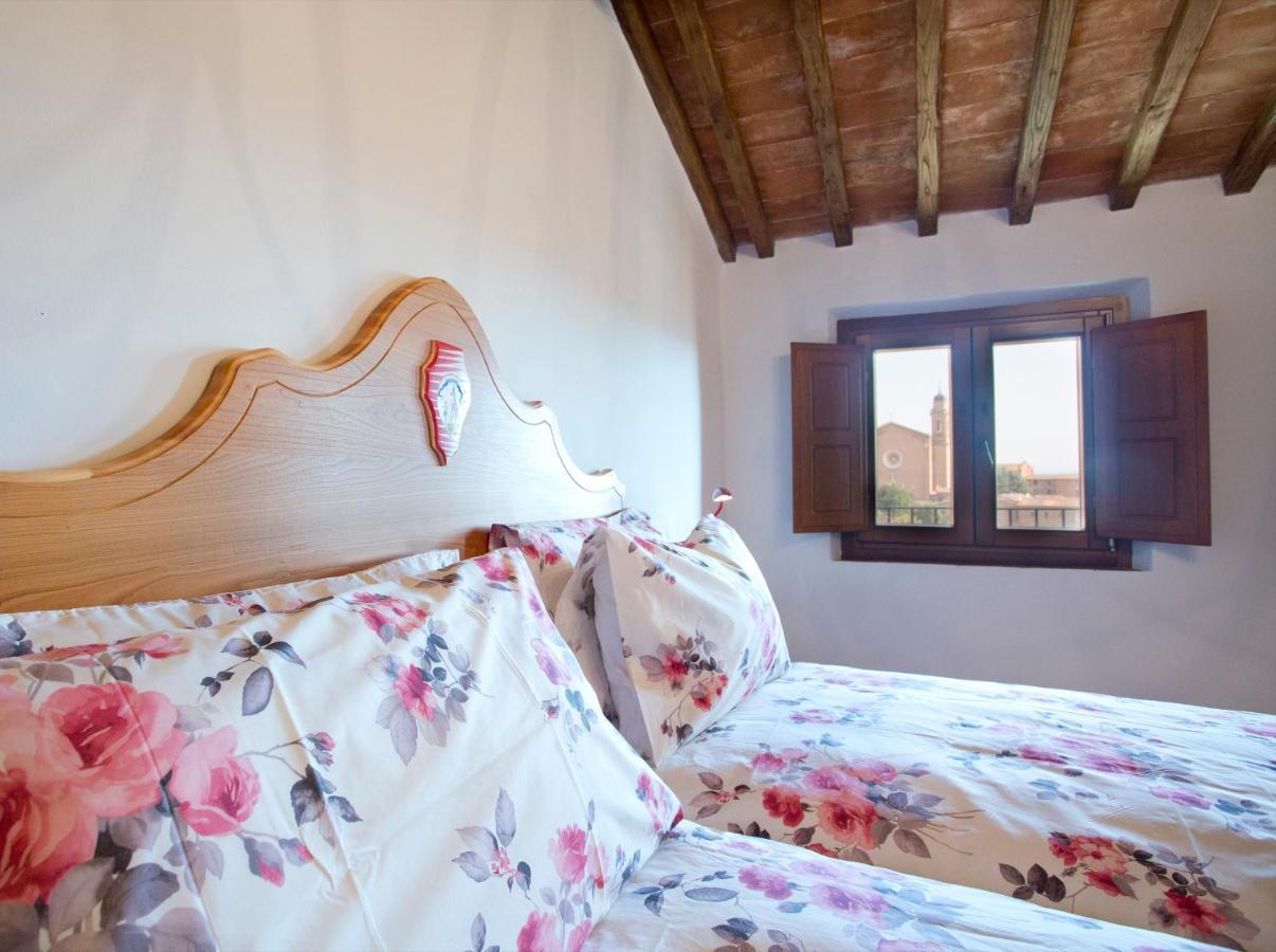 Residenza D'Epoca Palazzo Piccolomini Apartment Siena Bagian luar foto