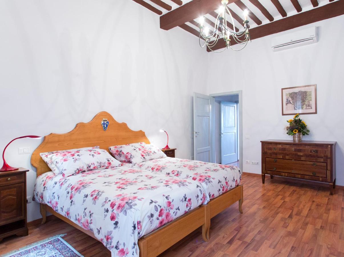 Residenza D'Epoca Palazzo Piccolomini Apartment Siena Bagian luar foto