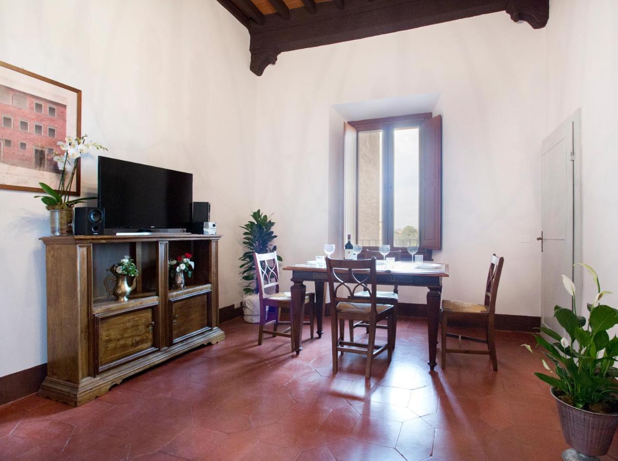 Residenza D'Epoca Palazzo Piccolomini Apartment Siena Bagian luar foto