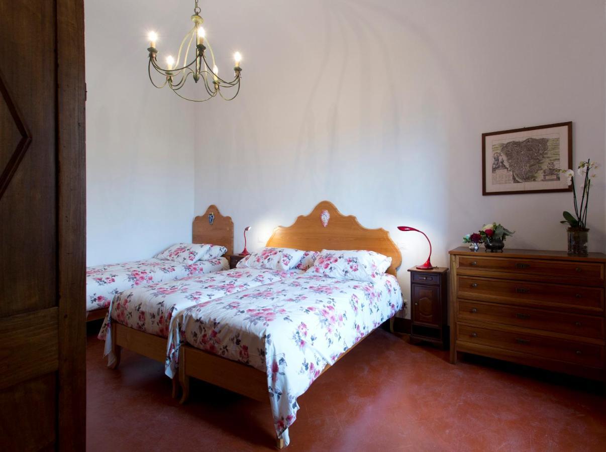 Residenza D'Epoca Palazzo Piccolomini Apartment Siena Bagian luar foto