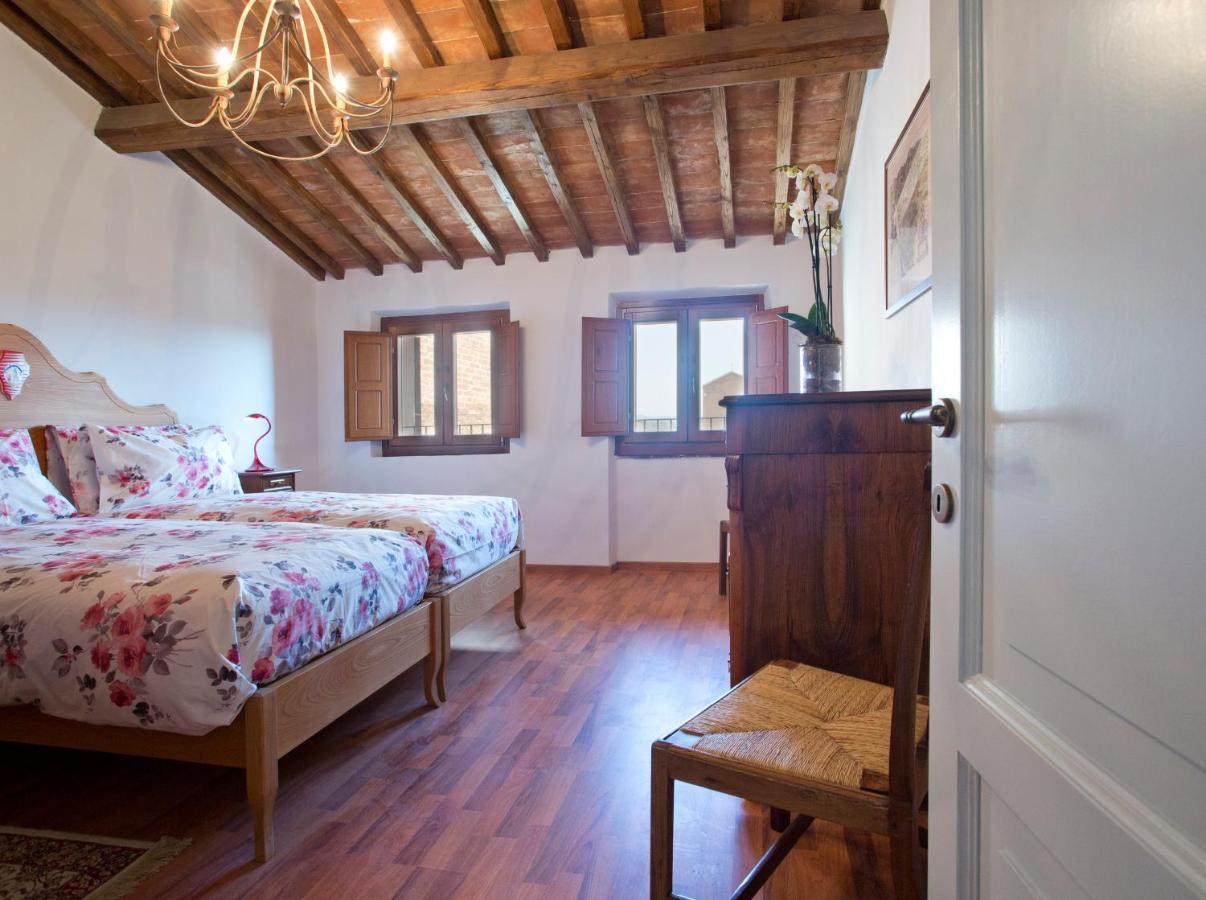 Residenza D'Epoca Palazzo Piccolomini Apartment Siena Bagian luar foto