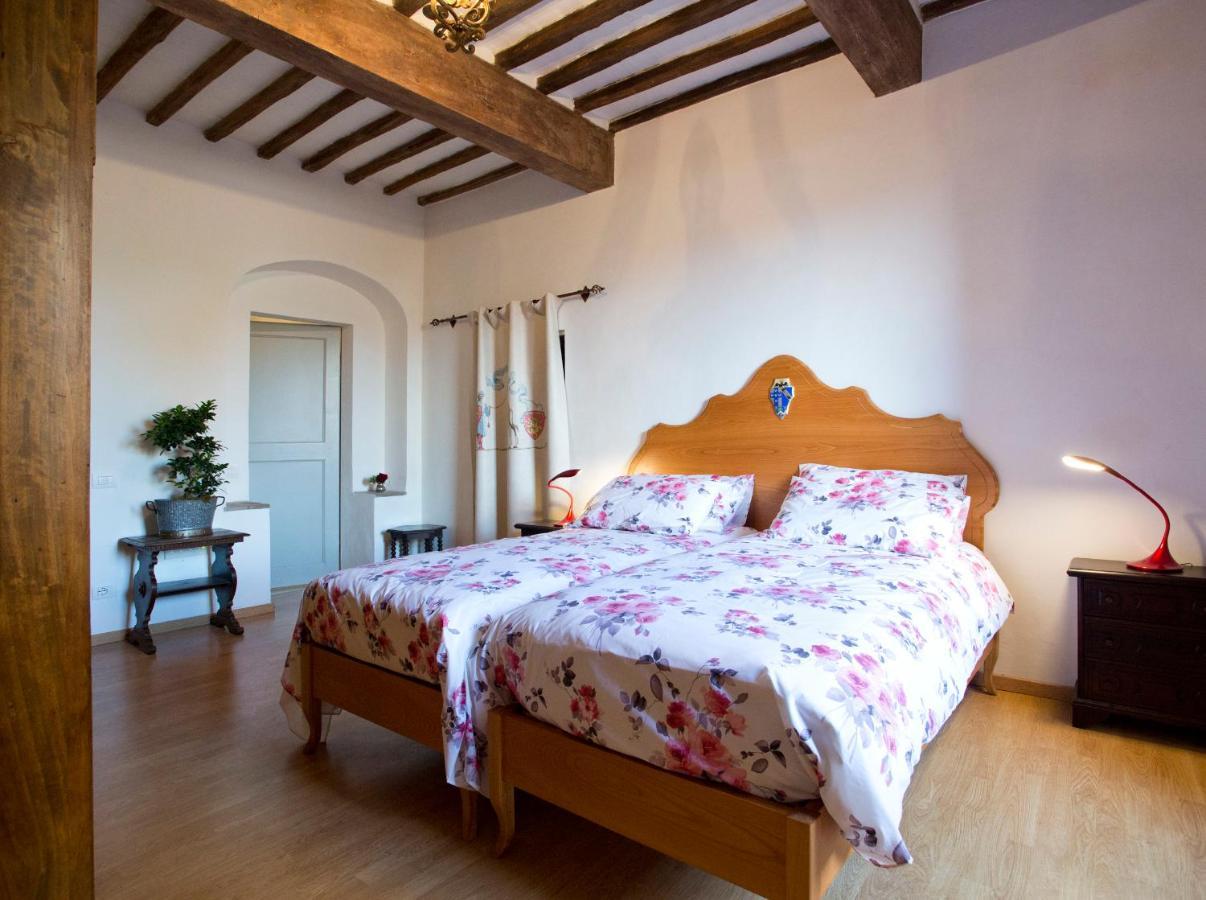 Residenza D'Epoca Palazzo Piccolomini Apartment Siena Bagian luar foto